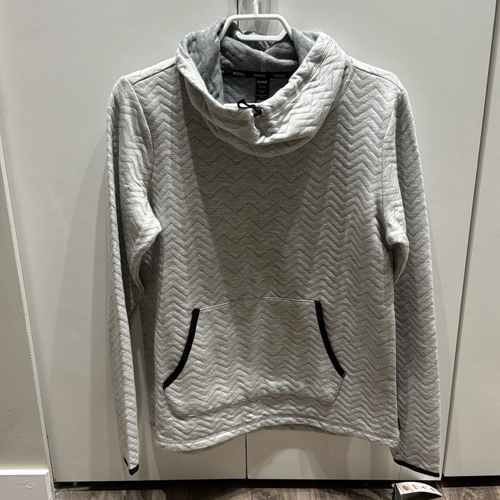 RBX Funnel neck sweater